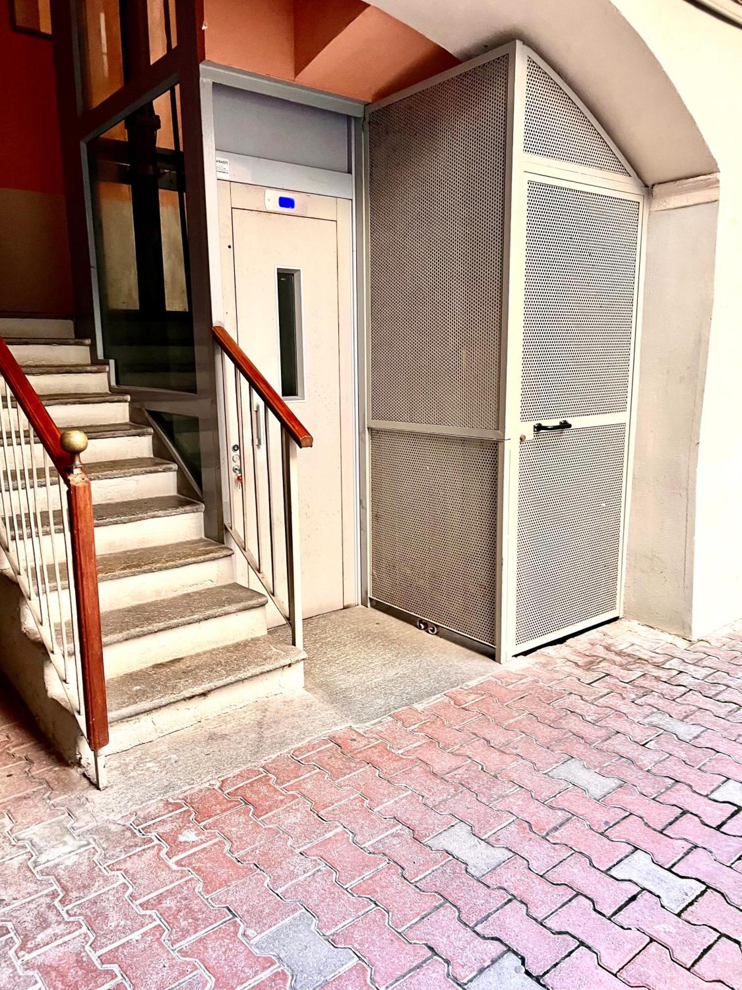 Appartamento In Centro Storico "La Casa Di Cri" Asti Buitenkant foto