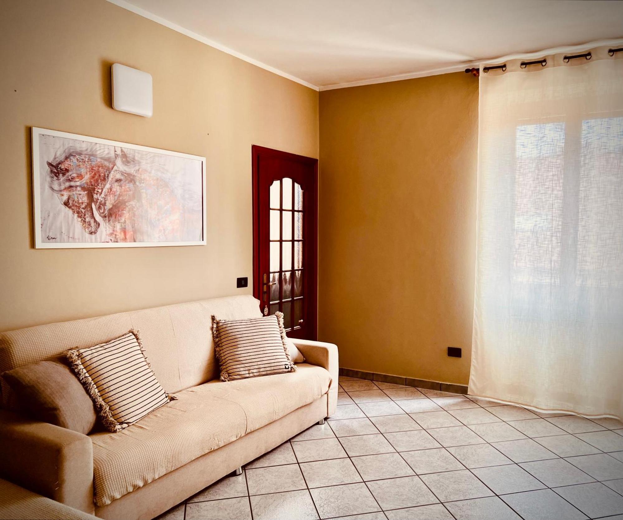 Appartamento In Centro Storico "La Casa Di Cri" Asti Buitenkant foto